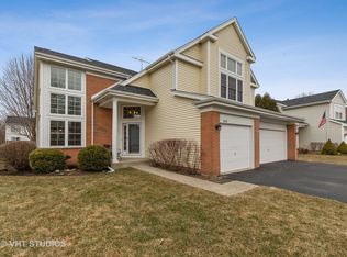 549 Penny Ln, Grayslake, IL 60030