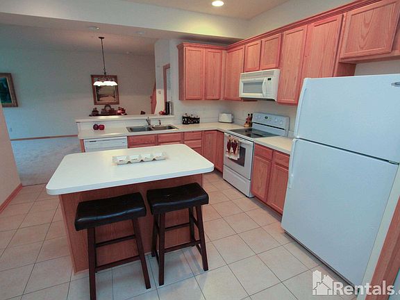 3rd image of 12185 Vermillion St NE Unit C