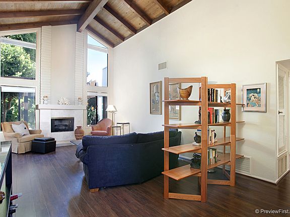 3rd image of 733 Camino Catalina