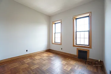 Rented by Rennit Inc.