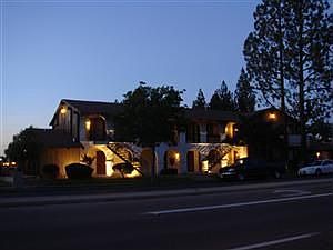5th image of 1748 W Ashlan Ave