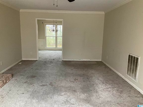 5th image of 1058 Kings Forest Dr