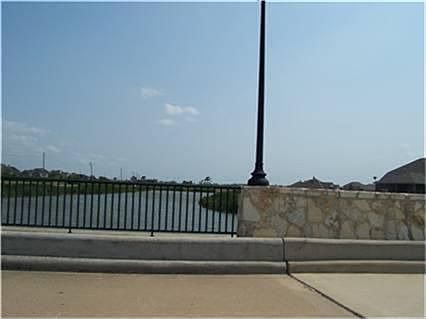 3rd image of 294 W Bend Dr