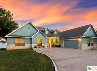 122 Thunderbird Ln, Sunrise Beach, TX 78643