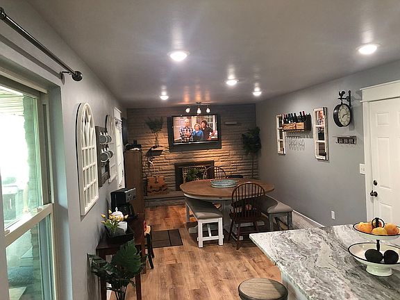 2nd image of 2619 Marigold Dr