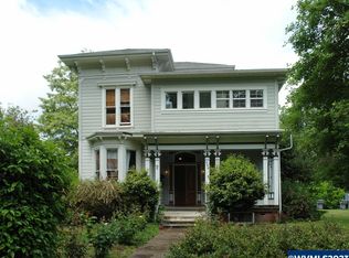 242 NW 7th St, Corvallis, OR 97330