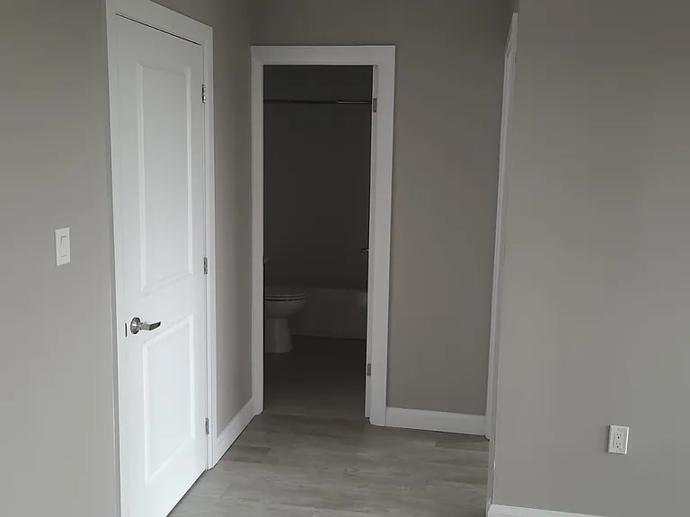 1 Humber Ct — Photo 6