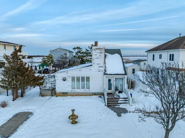 21 Point Dr, Somers Point, NJ 08244