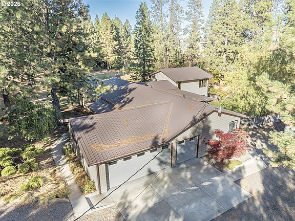 2nd image of 65721 Hunter Rd