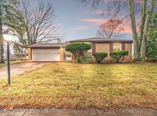 3917 Sheffield Blvd, Lansing, MI 48911