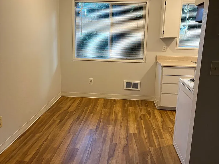 LS60TH - 233 NE 60th Ave. — Photo 2