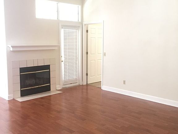 2nd image of 1441 Farrindon Cir