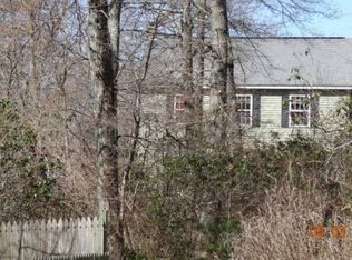 403 Denison Hill Rd, N Stonington, CT 06359