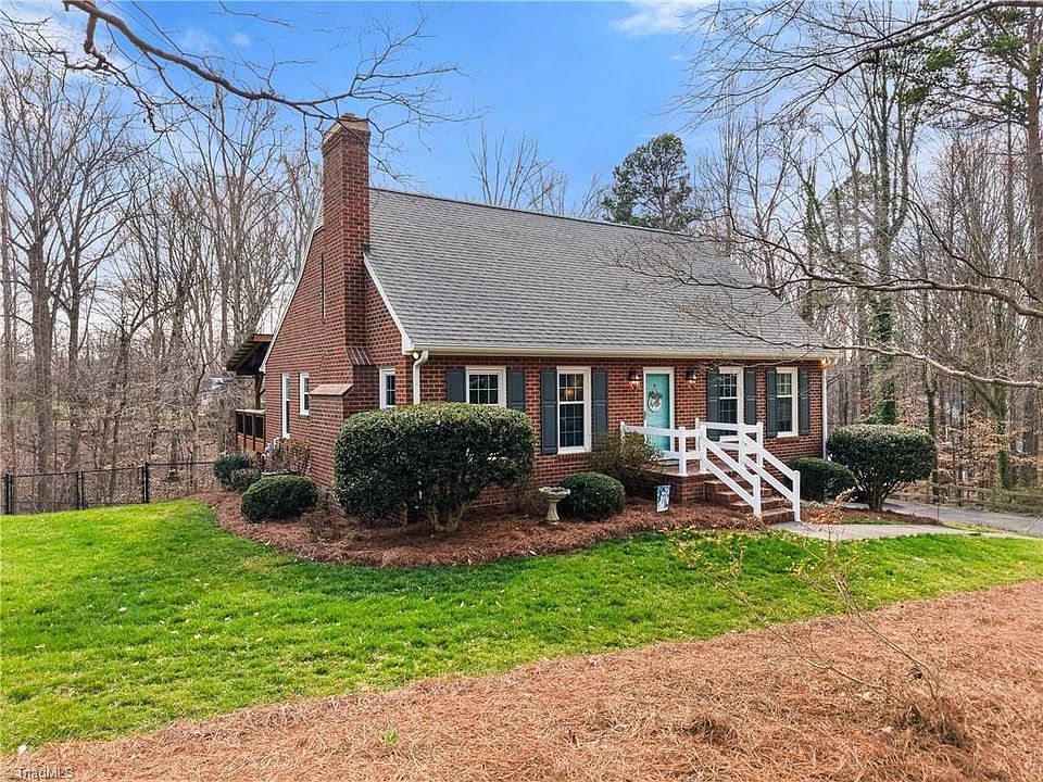 1st image of 3990 Walnut Hills Dr