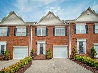 102 Saint James Pl, Cookeville, TN 38501