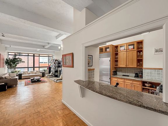 5th image of 111 Barrow St APT 6E