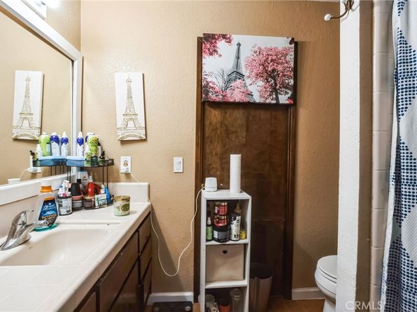 140 Gibson Dr APT 12, Hollister, CA 95023