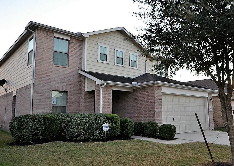 1st image of 4106 Landshire Bend Dr