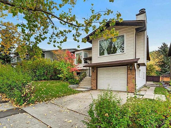 2nd image of 120 Hawkwood Blvd W