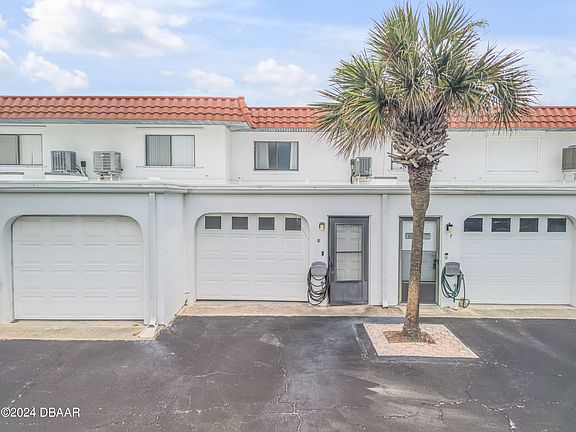 3rd image of 3900 S Ocean Shore Blvd APT 8