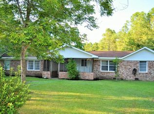 3001 Jerry Davis Rd, Moss Point, MS 39562