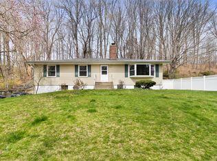 50 Red Mill Rd, Cortlandt Manor, NY 10567