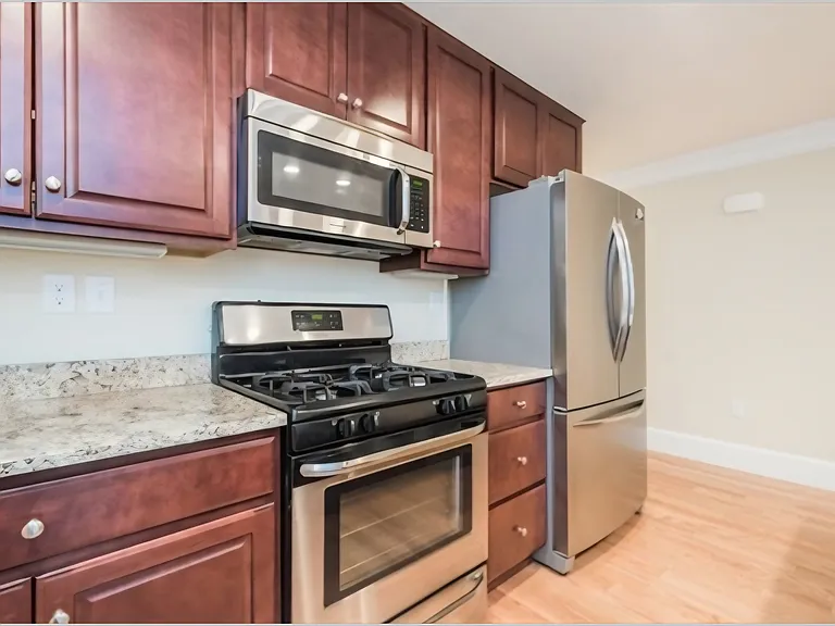 143 Broad St #20 — Photo 19