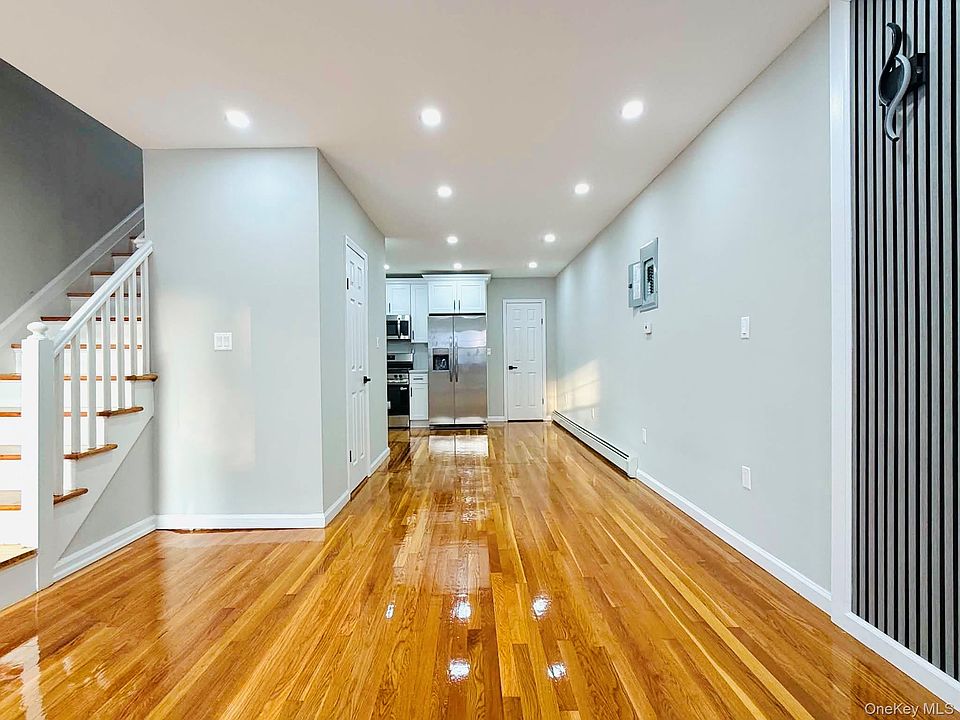 1st image of 2938 Bouck Avenue