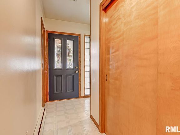 5th image of 208 W Charles St