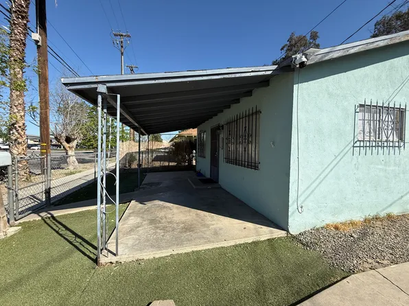 1113 14th St #A, Bakersfield, CA 93301