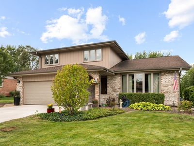 20400 S Green Meadow Ln, Frankfort, IL, 60423