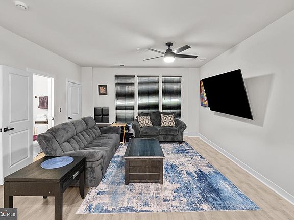 4th image of 17379 Harrison Ridge Dr