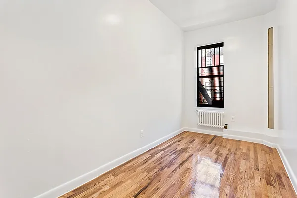 Rented by Compass | media 21