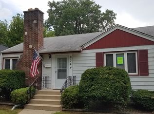 9344 S Sacramento Ave, Evergreen Park, IL 60805