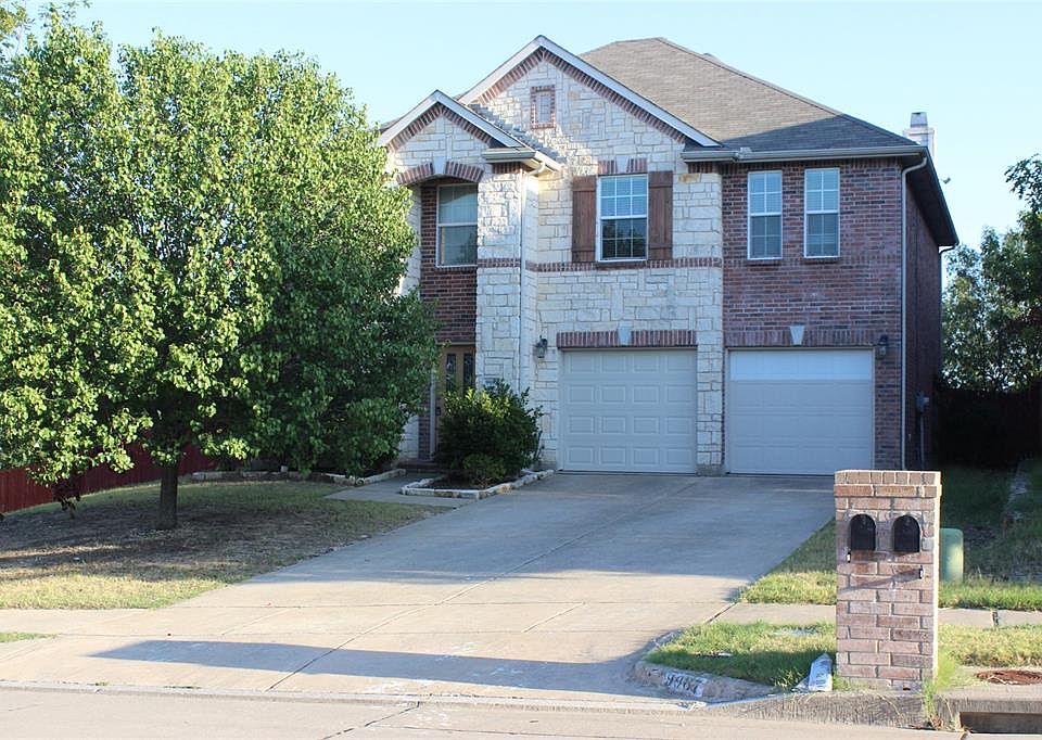 1st image of 9987 Dartmouth Dr