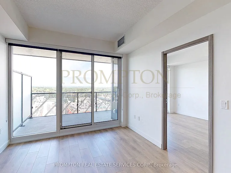 95 McMahon Dr #2211 — Photo 14