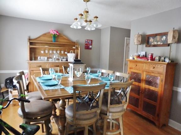 4th image of 805 Fain Ave #2