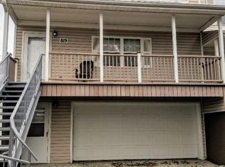 819 S 42nd St #1, Omaha, NE 68105