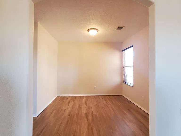 3070 Desert Sage Ave SW — Photo 2