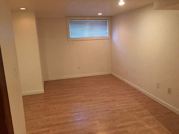 5th image of 702 11th Ave E #B
