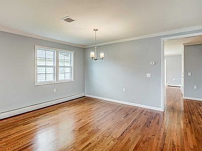 3rd image of 3 Ravenna Ct