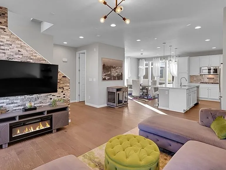 3548 Corsica Way — Photo 2
