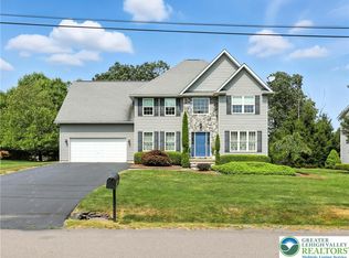 10 Roosevelt St, Dallas, PA 18612