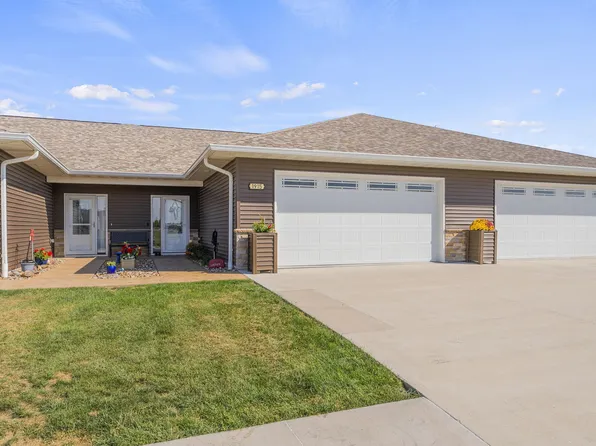 1915 S Court St, Fairfield, IA 52556