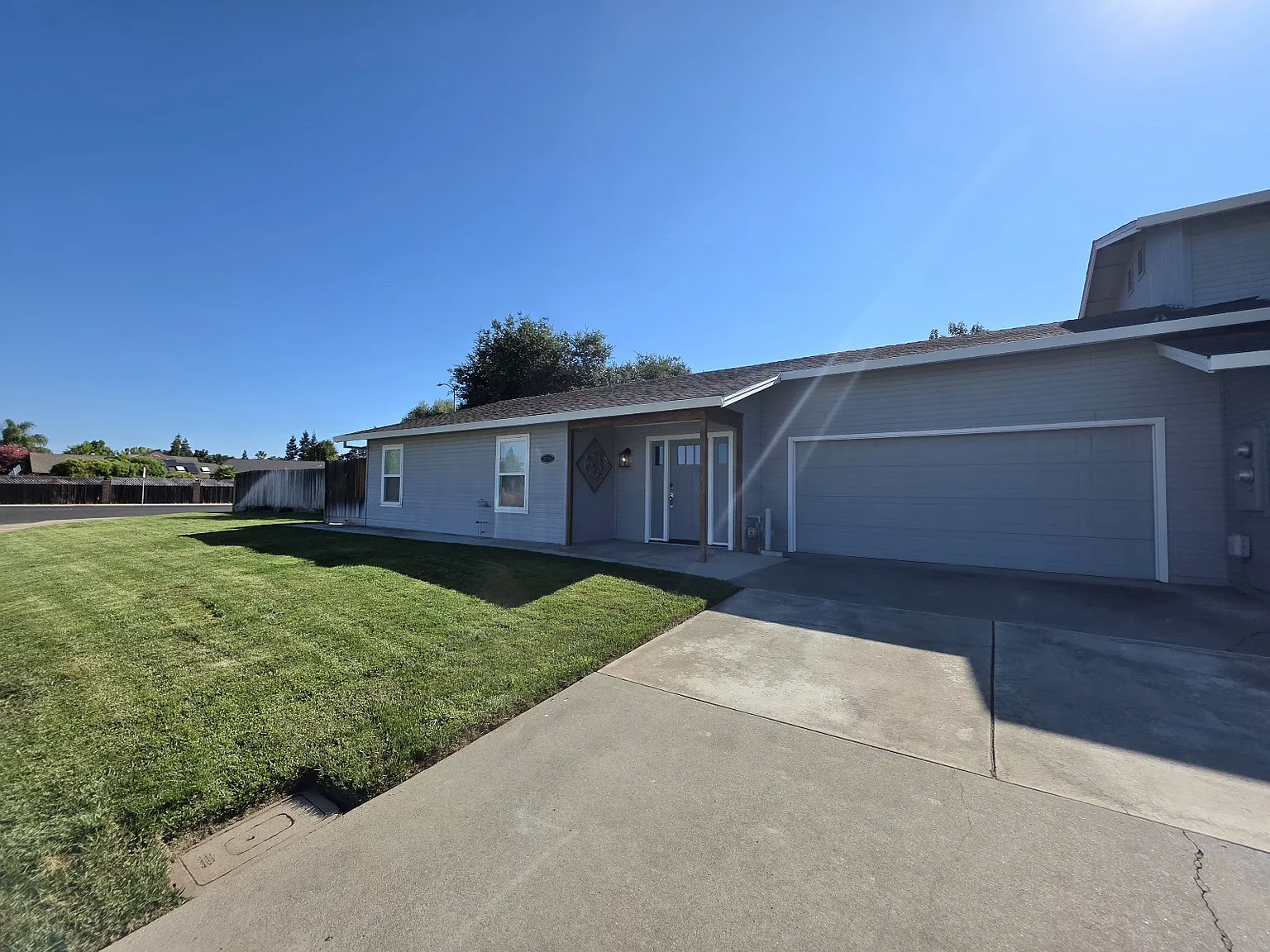 3 bed, $2,500 — Photo 2