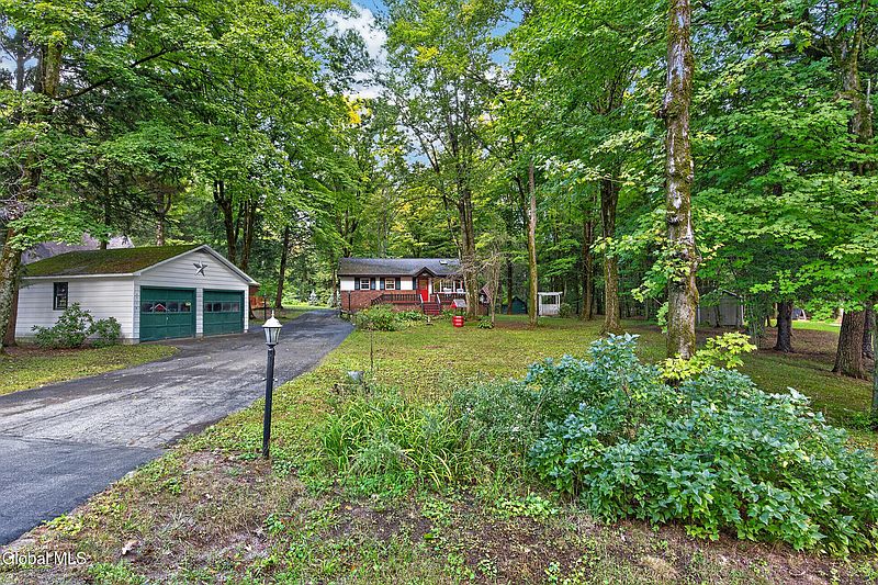 3rd image of 5720 Lake Road