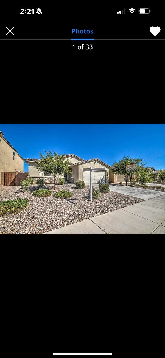 Building Photo - 672 W Carlsbad Dr