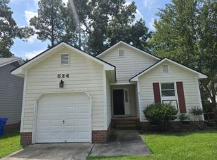 824 Glen Reilly Dr, Fayetteville, NC 28314