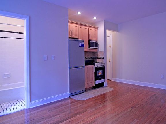 4th image of 141 W 139th St #A3
