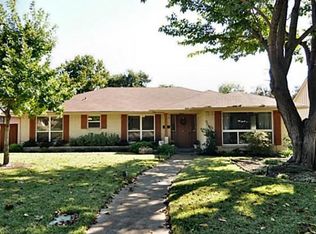 6716 Santa Maria Ln, Dallas, TX 75214